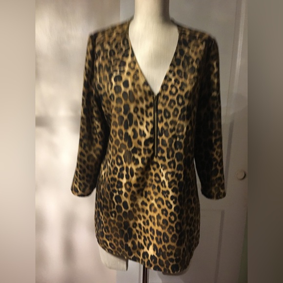 Tops - Express M leopard top long sleeves